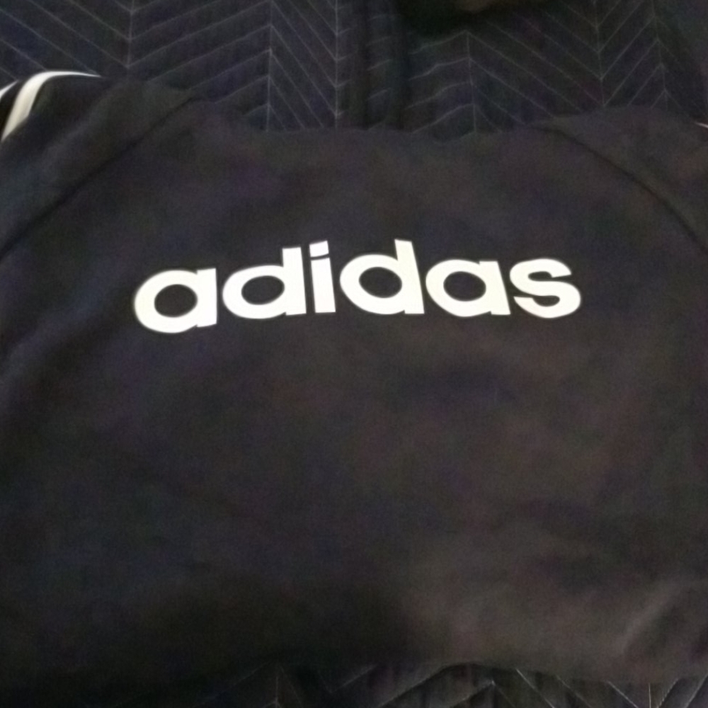 Adidas P/O sweatshirt